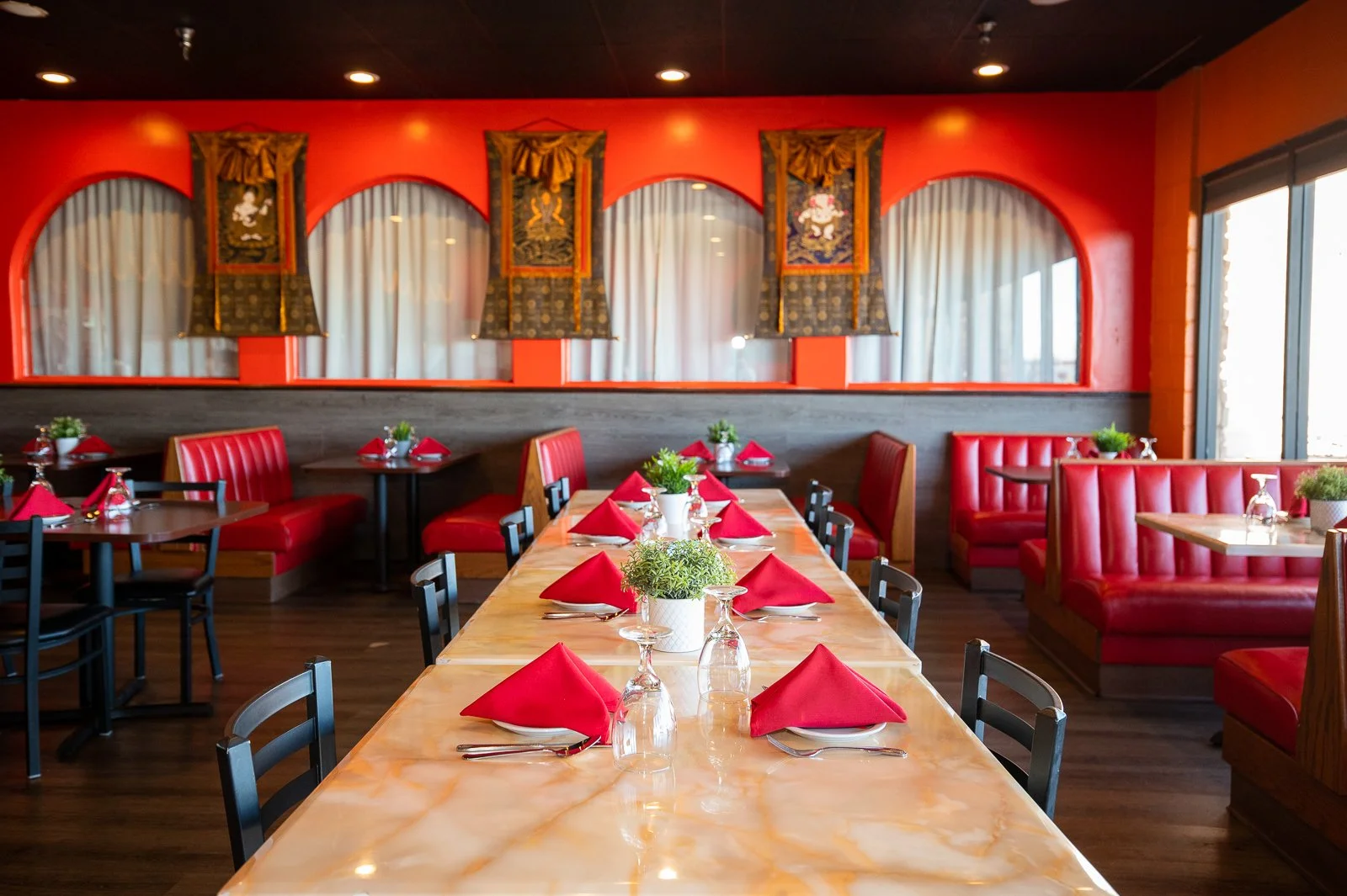 Durbar Nepalese and Indian Bistro storefront